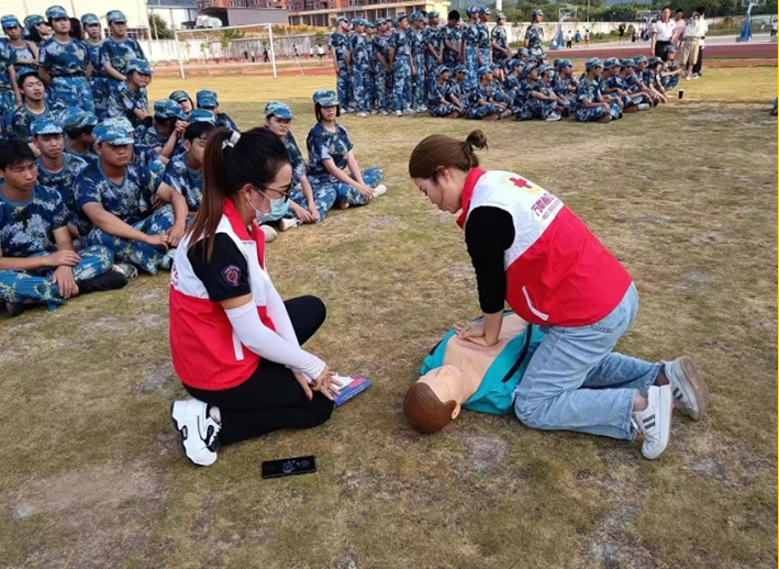 万载县福利院义诊